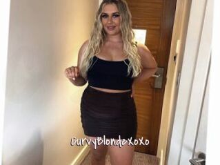 CurvyBlondeXoXo