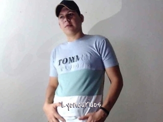 Lyoncuriuos