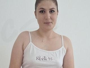 Nikolle32