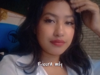 Ricura_mily