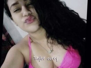 Taylor_curvy